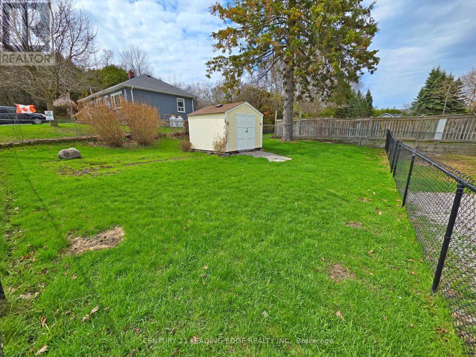 500 The Queensway South, Georgina, Ontario  L4P 2E3 - Photo 4 - N13031126