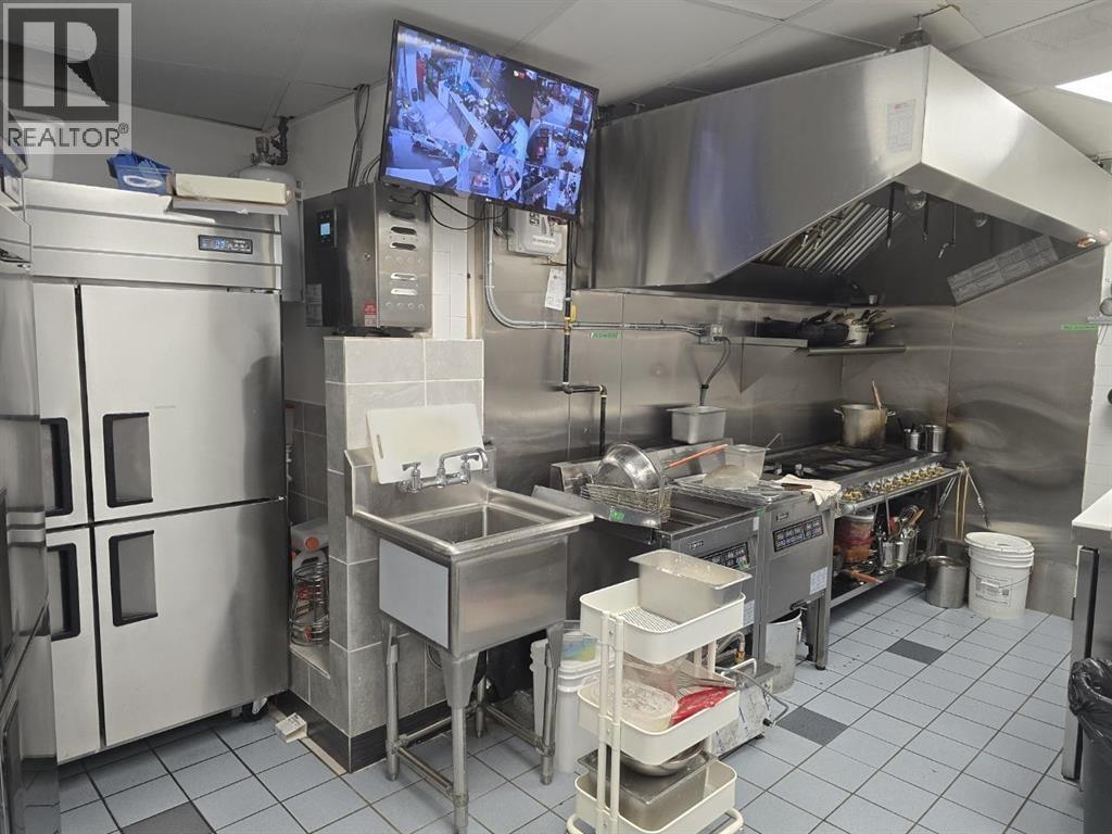 6360 Kingsway, Burnaby, British Columbia  V5E 1C5 - Photo 2 - C8078283