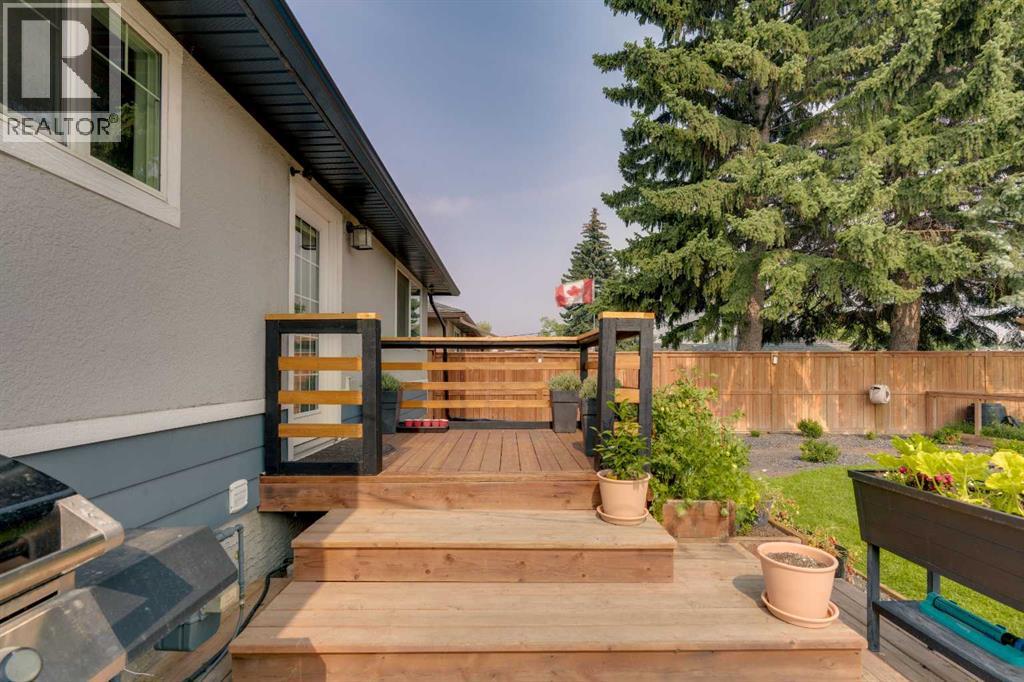 2444 45 Street SE, Calgary, Alberta  T2B 1K4 - Photo 45 - A2286368