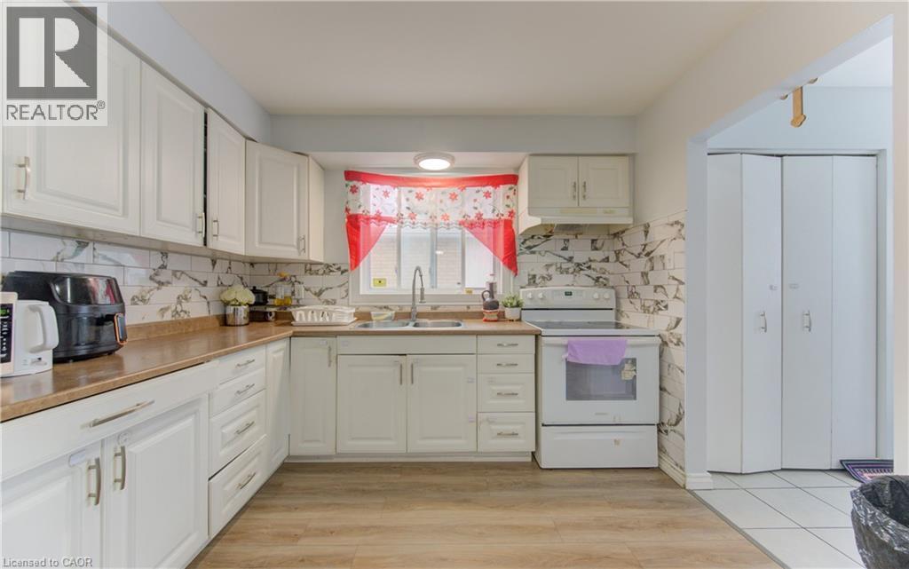 110 Hazelglen Drive, Kitchener, Ontario  N2M 2E5 - Photo 10 - 40824801