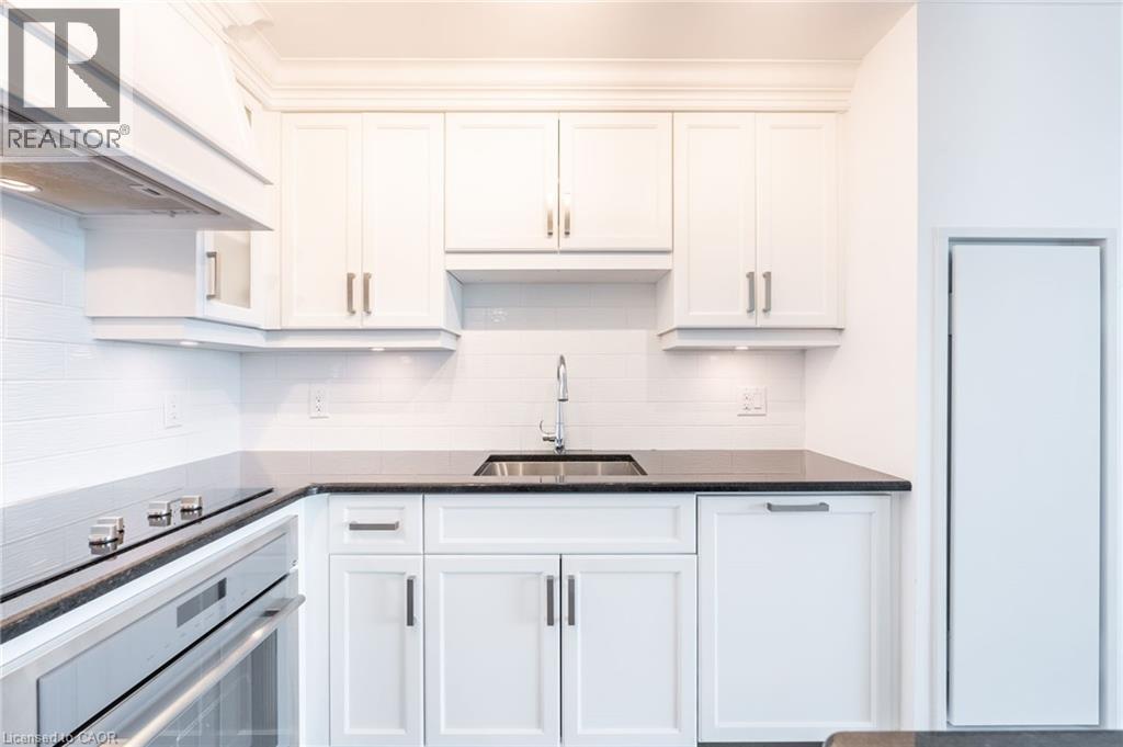 2060 Lakeshore Road Unit# 406, Burlington, Ontario  L7R 0G2 - Photo 17 - 40824791