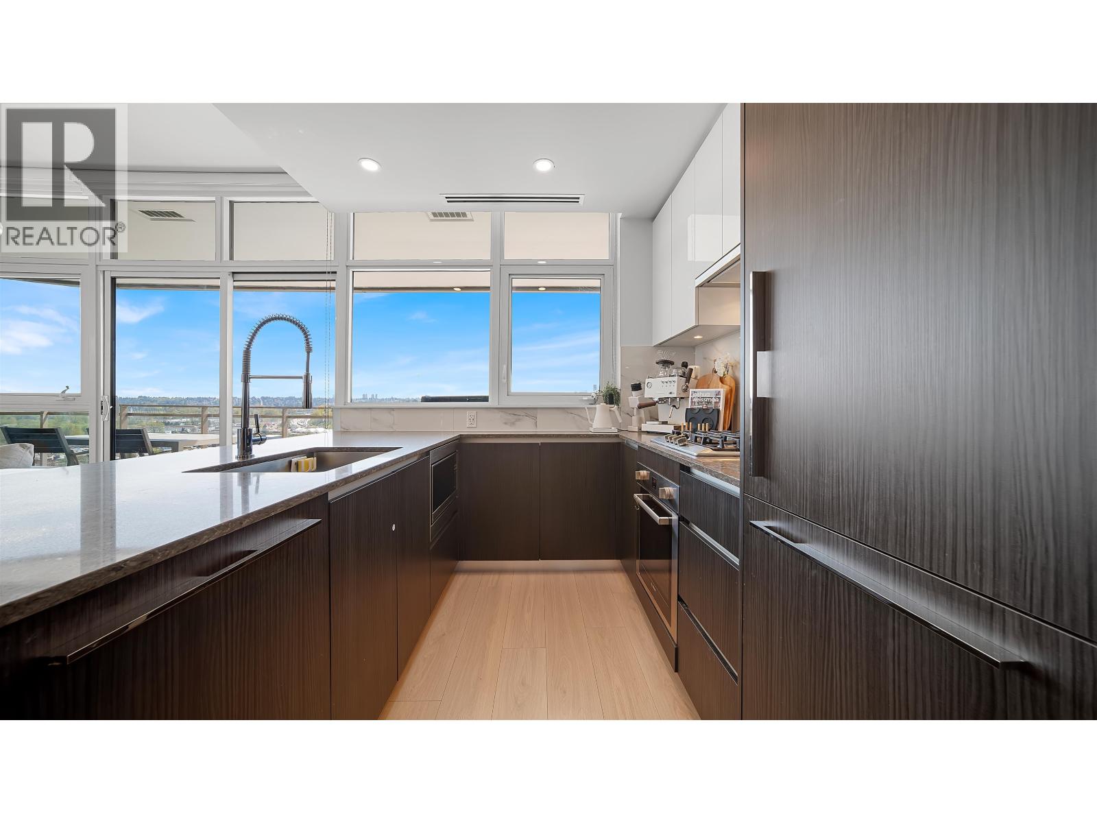 1805 5333 Goring Street, Burnaby, British Columbia  V5B 0B6 - Photo 6 - R3116567