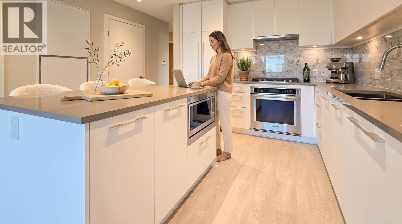 402 110 E 17th Street, North Vancouver, British Columbia  V7L 0K4 - Photo 4 - R3116589