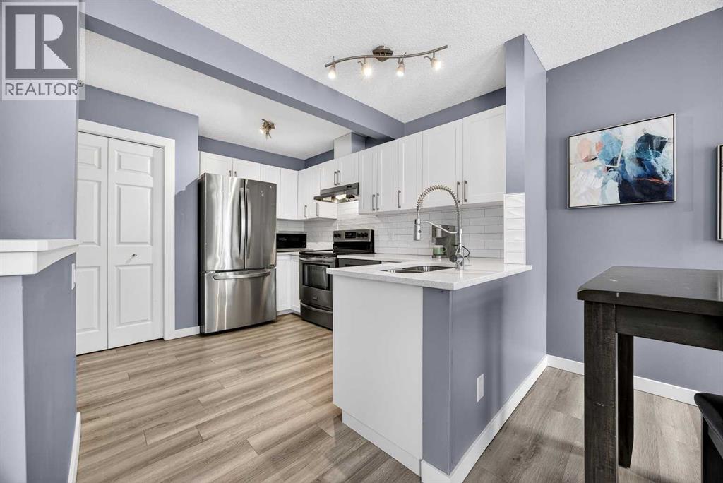 237 Willowbrook Close Nw, Airdrie, Alberta  T4B 2J6 - Photo 10 - A2298647