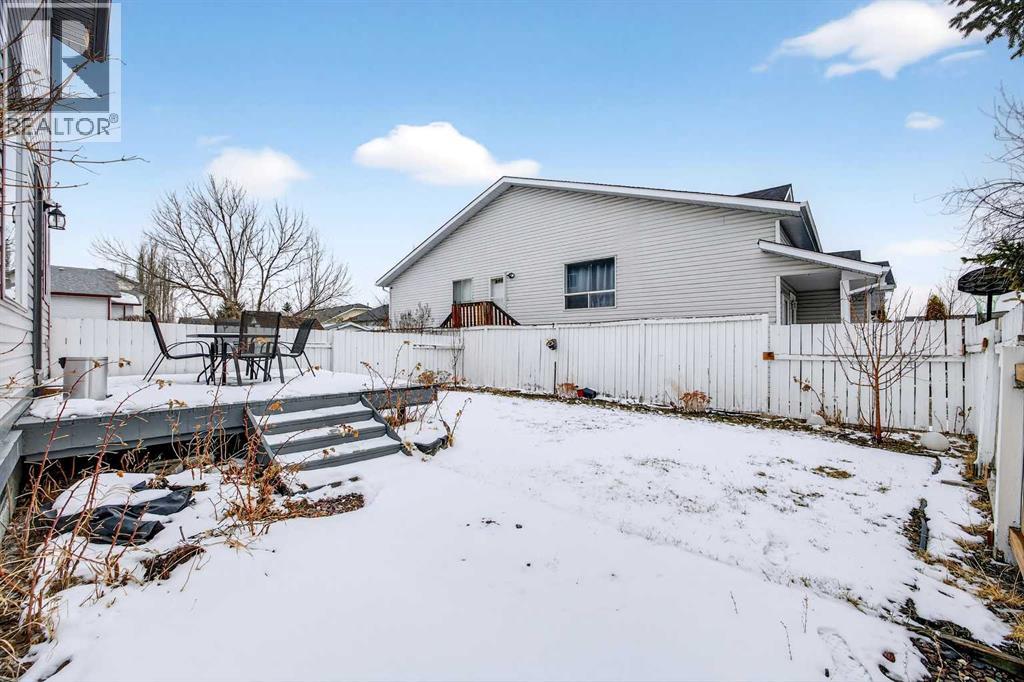 237 Willowbrook Close Nw, Airdrie, Alberta  T4B 2J6 - Photo 38 - A2298647