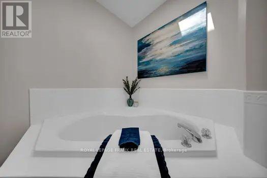 78 Cecil Found Crescent, Clarington, Ontario  L1E 2W1 - Photo 19 - E13052054