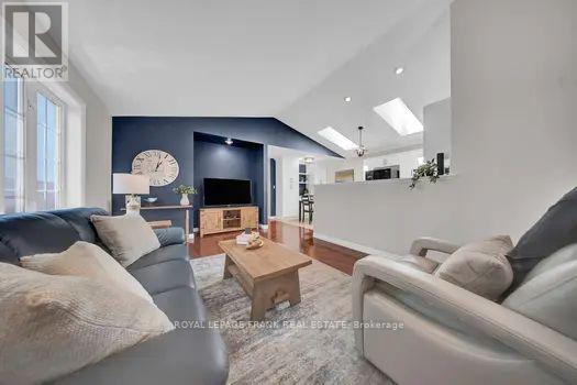 78 Cecil Found Crescent, Clarington, Ontario  L1E 2W1 - Photo 6 - E13052054