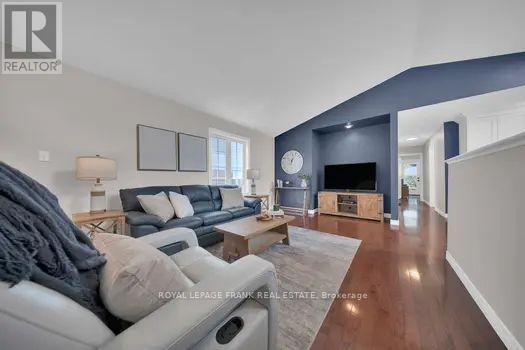 78 Cecil Found Crescent, Clarington, Ontario  L1E 2W1 - Photo 7 - E13052054