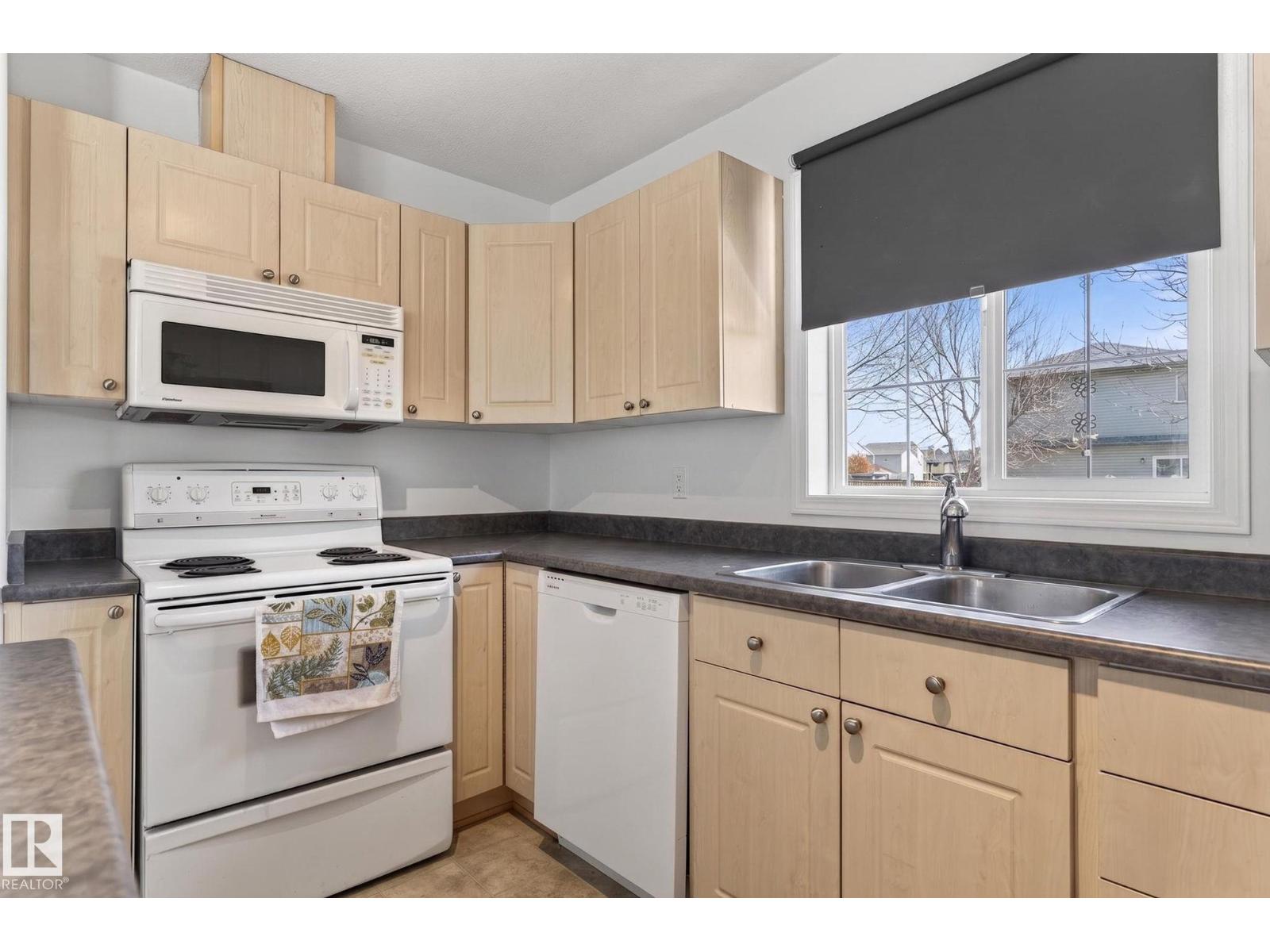 1904 36 Av Nw, Edmonton, Alberta  T6T 1S9 - Photo 11 - E4484444