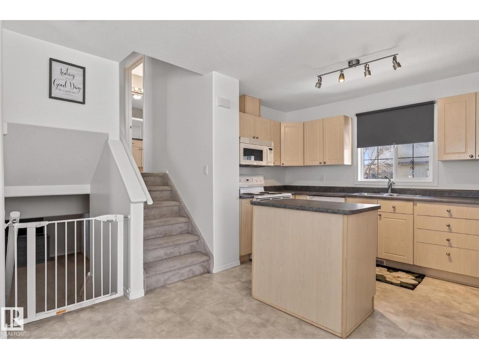 1904 36 Av Nw, Edmonton, Alberta  T6T 1S9 - Photo 15 - E4484444