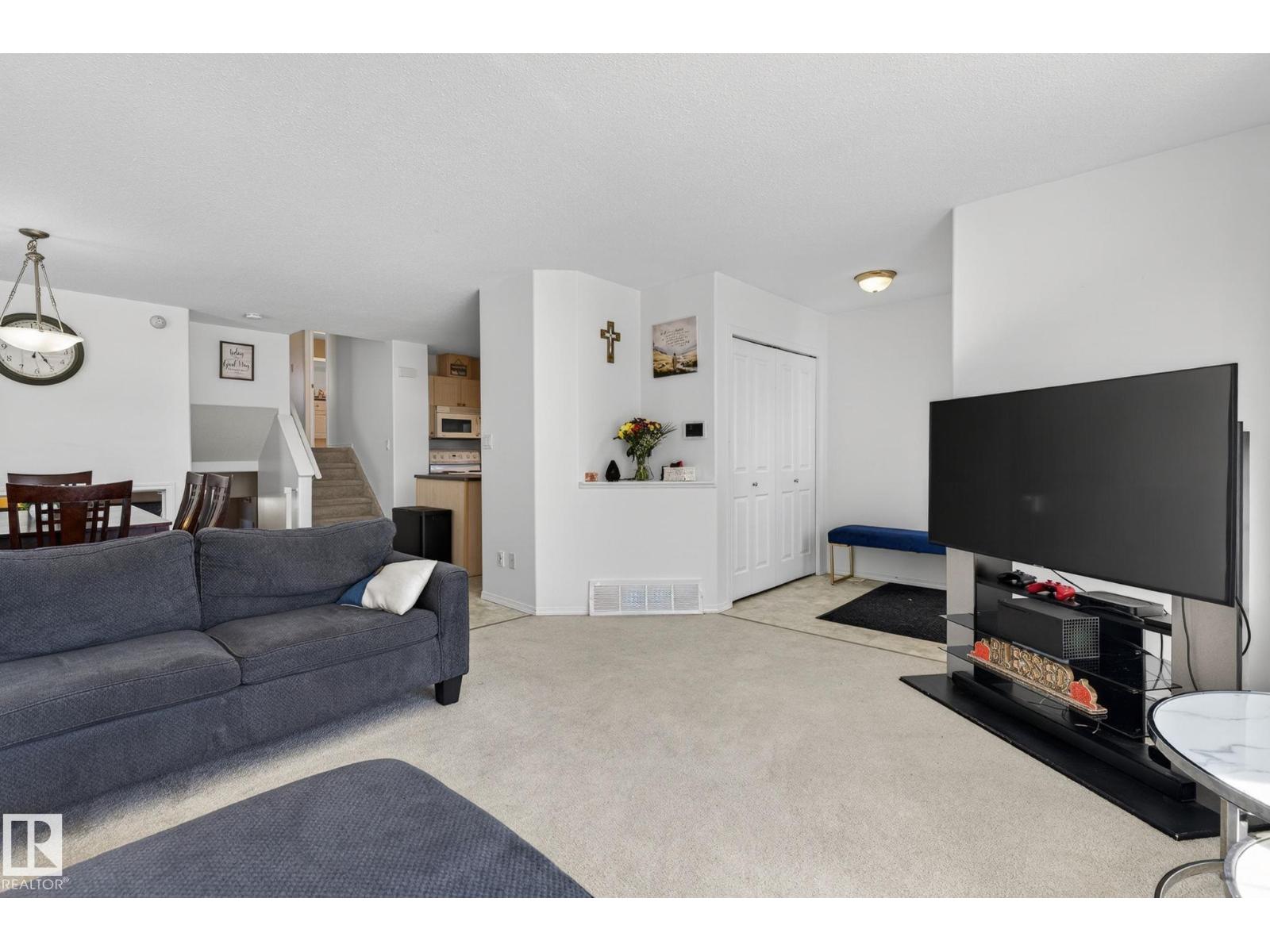 1904 36 Av Nw, Edmonton, Alberta  T6T 1S9 - Photo 4 - E4484444