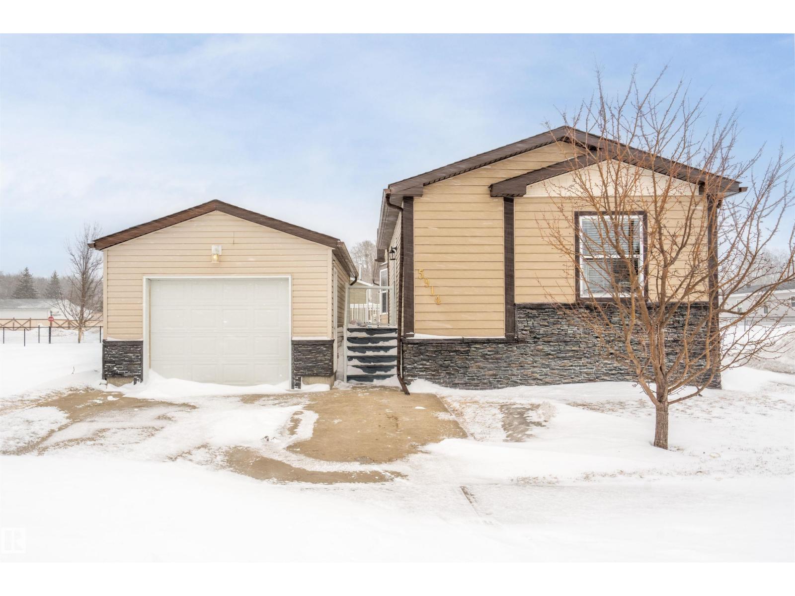 5914 Kinosoo Cr, Cold Lake, Alberta  T9M 0C6 - Photo 1 - E4484446