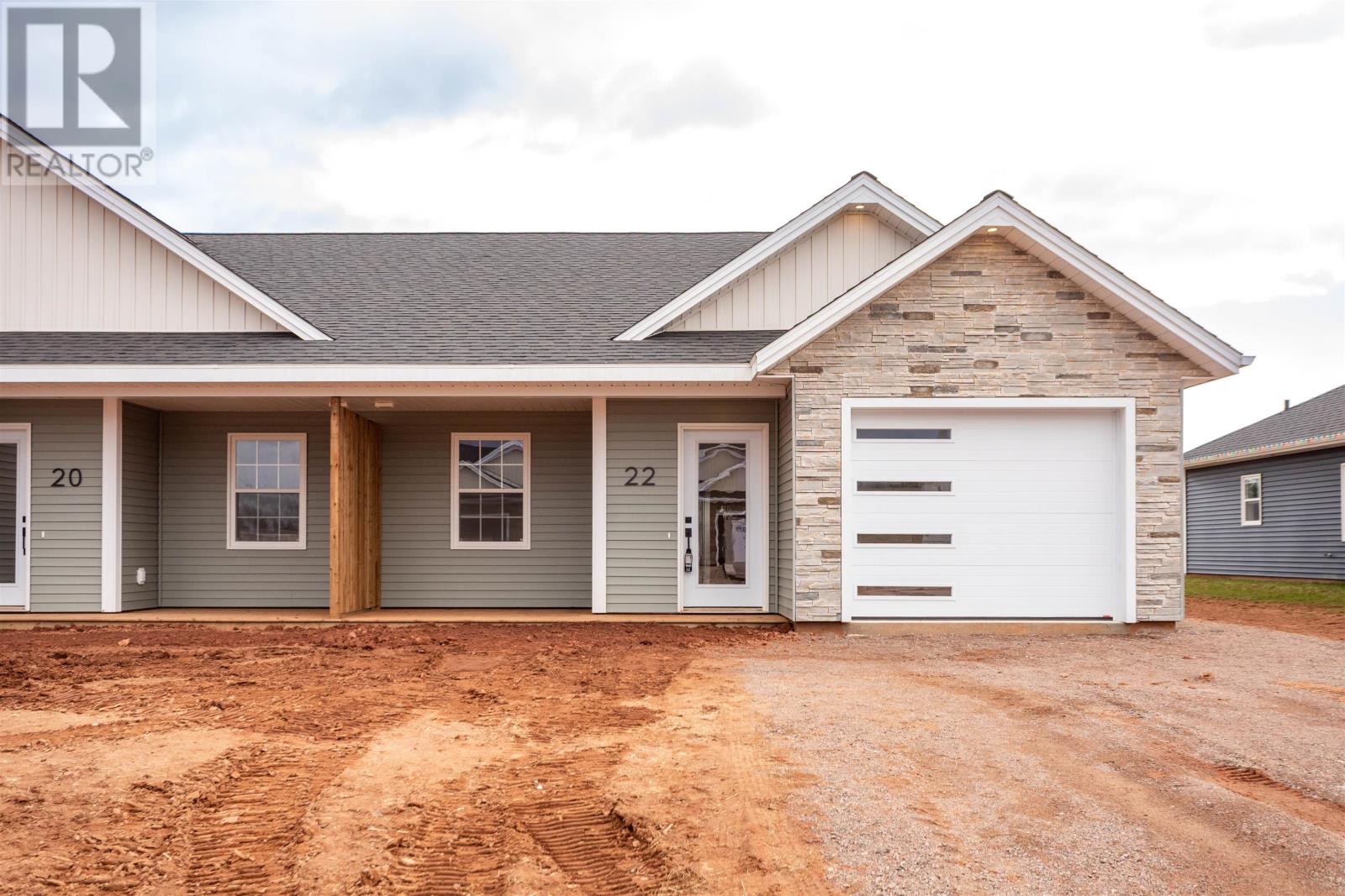 22 Samantha Lane, Cornwall, Prince Edward Island  C0A 1H0 - Photo 2 - 202529504