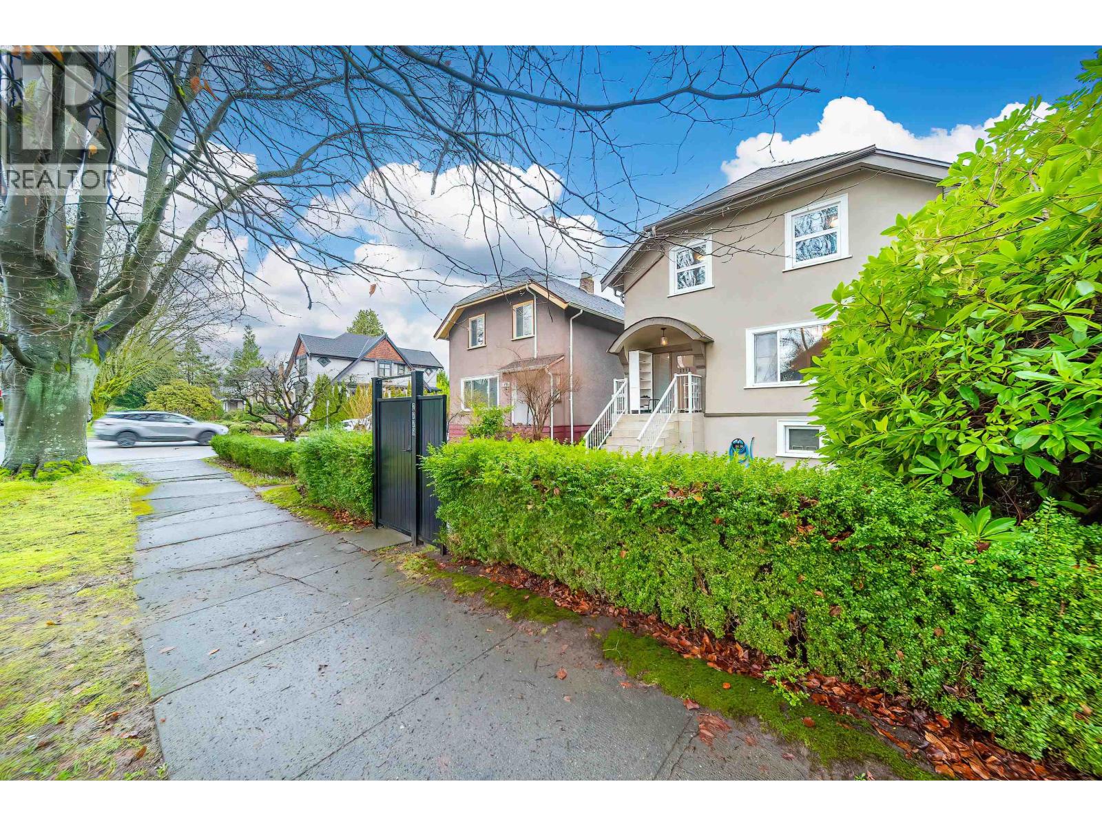 2779 W 13th Avenue, Vancouver, British Columbia  V6K 2T5 - Photo 2 - R3116515