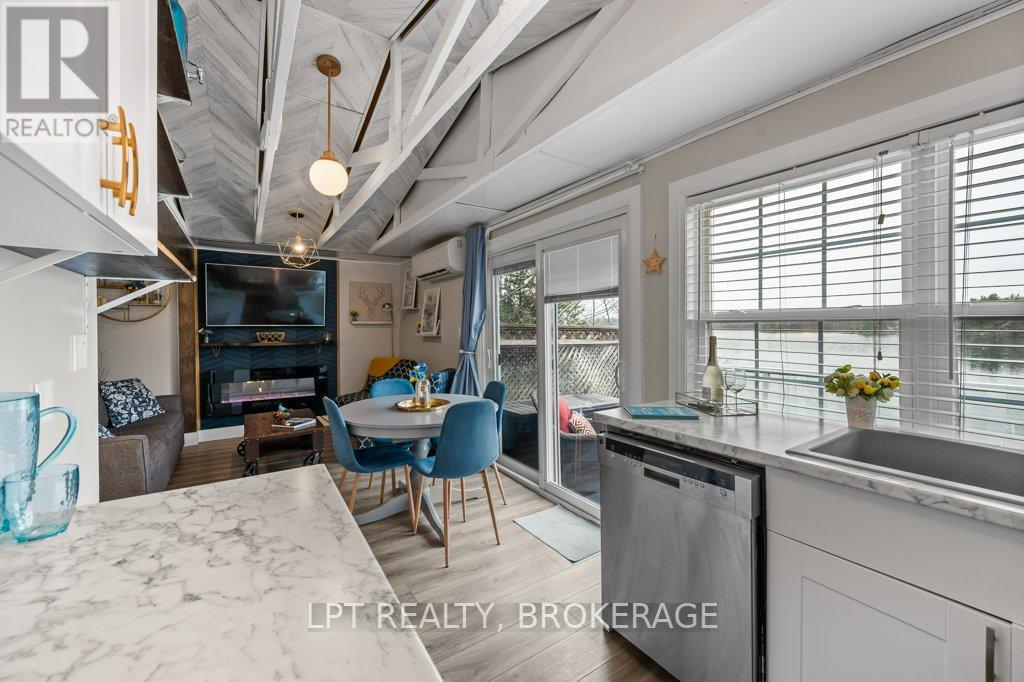 805 Cartwrights Lane, Leeds And The Thousand Islands, Ontario  K0H 2N0 - Photo 21 - X13052030