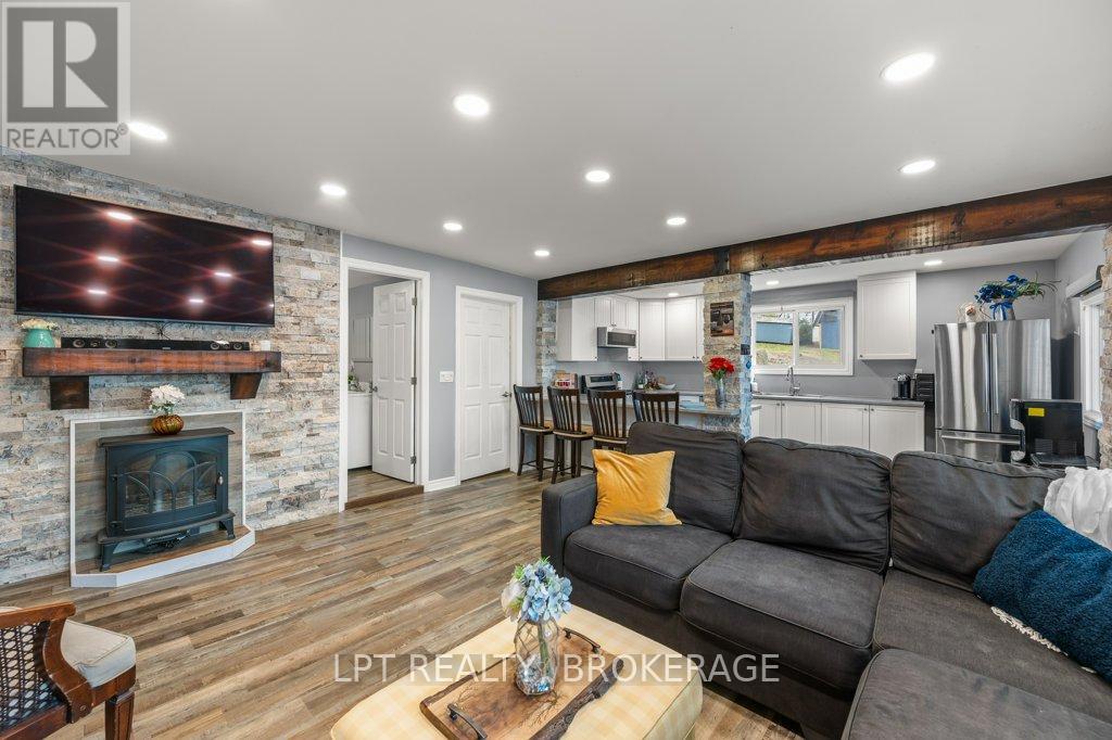 805 Cartwrights Lane, Leeds And The Thousand Islands, Ontario  K0H 2N0 - Photo 30 - X13052030