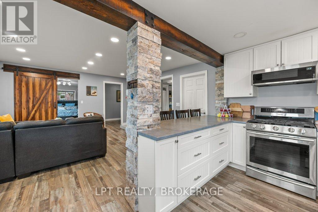 805 Cartwrights Lane, Leeds And The Thousand Islands, Ontario  K0H 2N0 - Photo 32 - X13052030