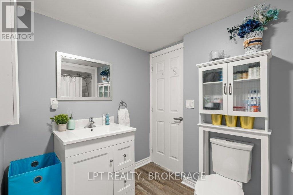 805 Cartwrights Lane, Leeds And The Thousand Islands, Ontario  K0H 2N0 - Photo 33 - X13052030