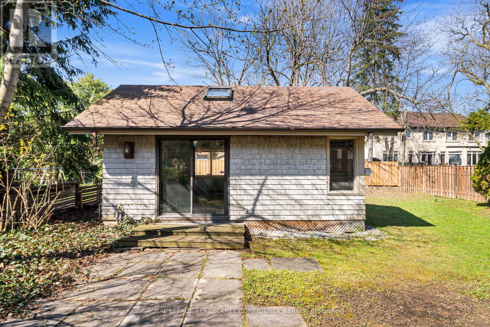 45 Glenborough Park Crescent, Toronto, Ontario  M2R 2G4 - Photo 32 - C13019236