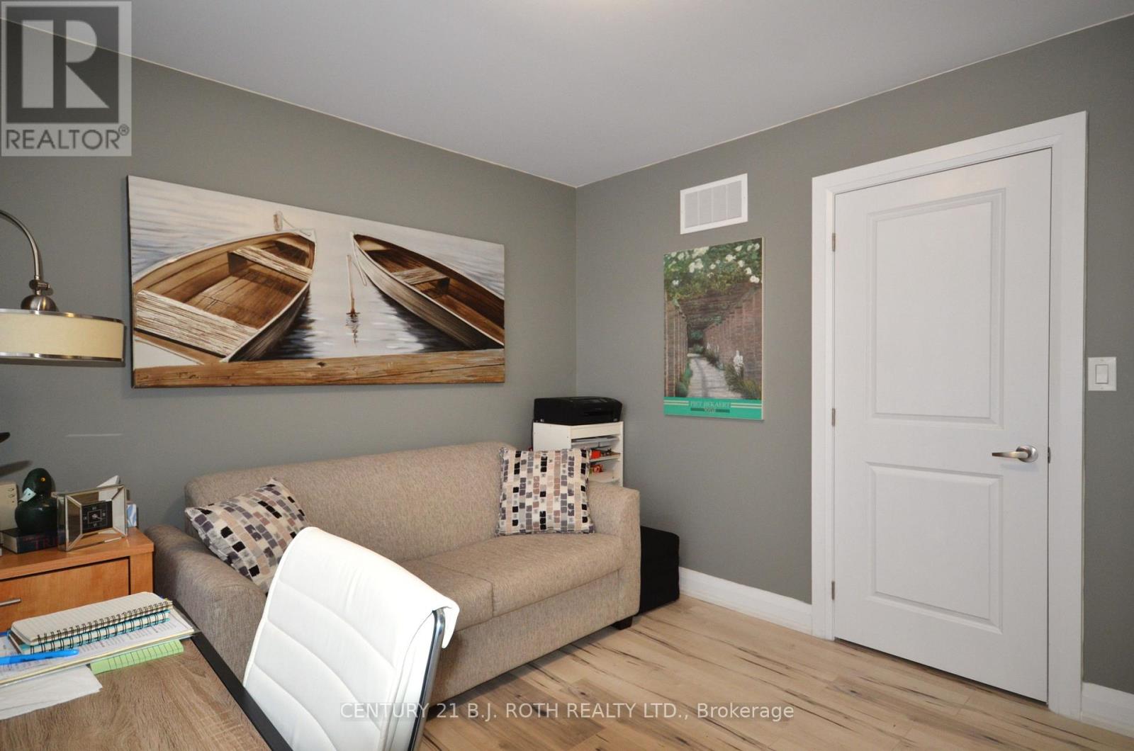 8 Revol Road, Penetanguishene, Ontario  L9M 0W8 - Photo 19 - S12706524