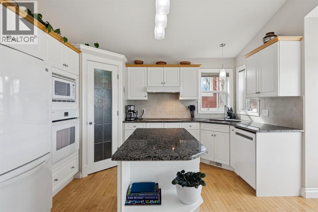 657 Woodside Court NW, Airdrie, Alberta  T4B 2W2 - Photo 23 - A2294361