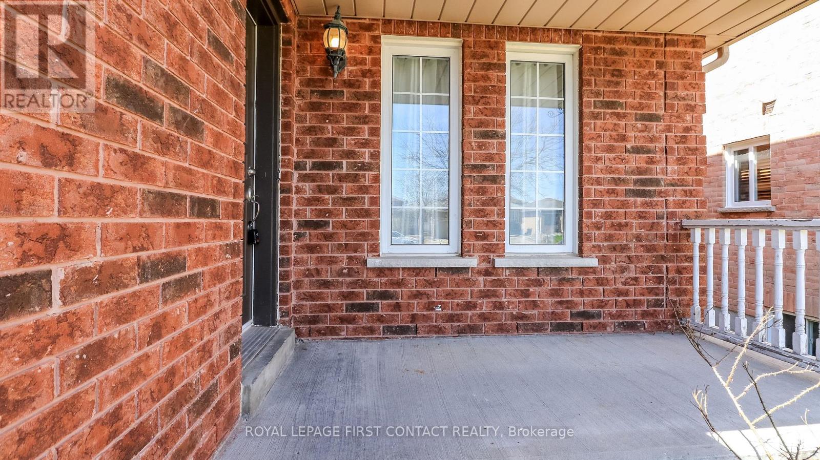 28 Violet Street, Barrie, Ontario  L4N 9N2 - Photo 3 - S12908100