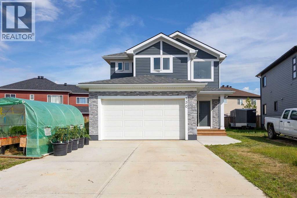 130 Arsenault Cove, Fort Mcmurray, Alberta  T9J 1J7 - Photo 2 - A2267047