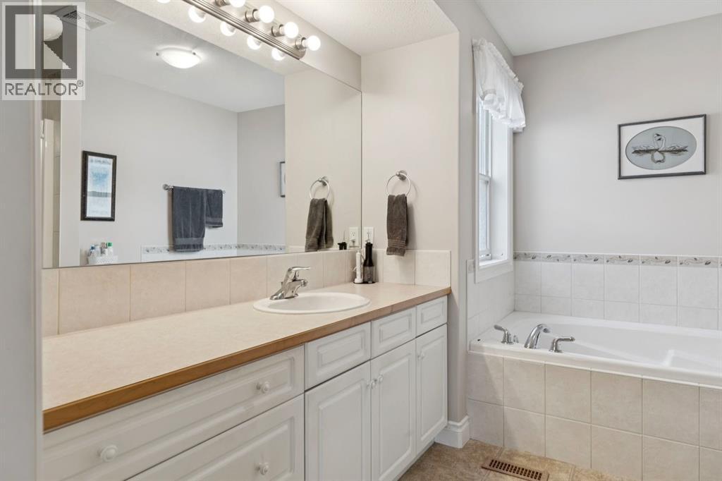 657 Woodside Court NW, Airdrie, Alberta  T4B 2W2 - Photo 28 - A2294361