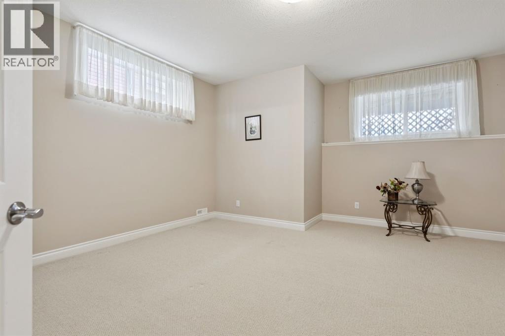 657 Woodside Court NW, Airdrie, Alberta  T4B 2W2 - Photo 39 - A2294361