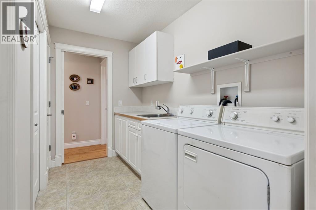 657 Woodside Court NW, Airdrie, Alberta  T4B 2W2 - Photo 33 - A2294361