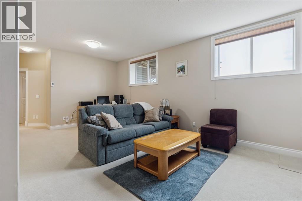 657 Woodside Court NW, Airdrie, Alberta  T4B 2W2 - Photo 36 - A2294361