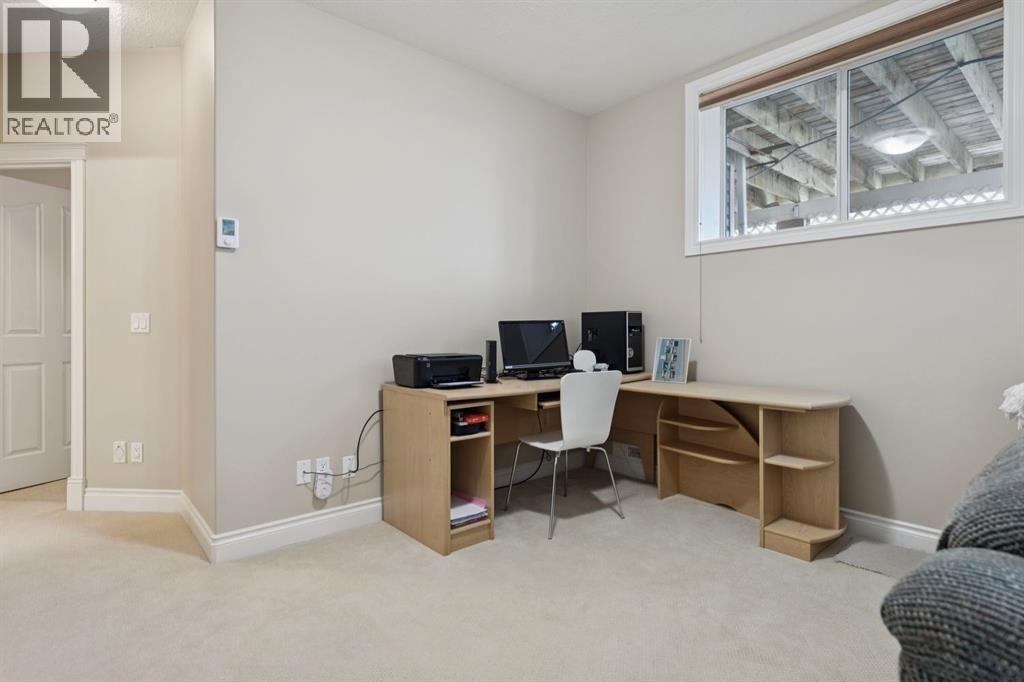 657 Woodside Court NW, Airdrie, Alberta  T4B 2W2 - Photo 38 - A2294361