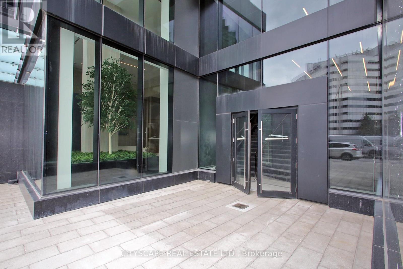 301 - 4023 The Exchange, Mississauga, Ontario  L5B 0N4 - Photo 4 - W13019506