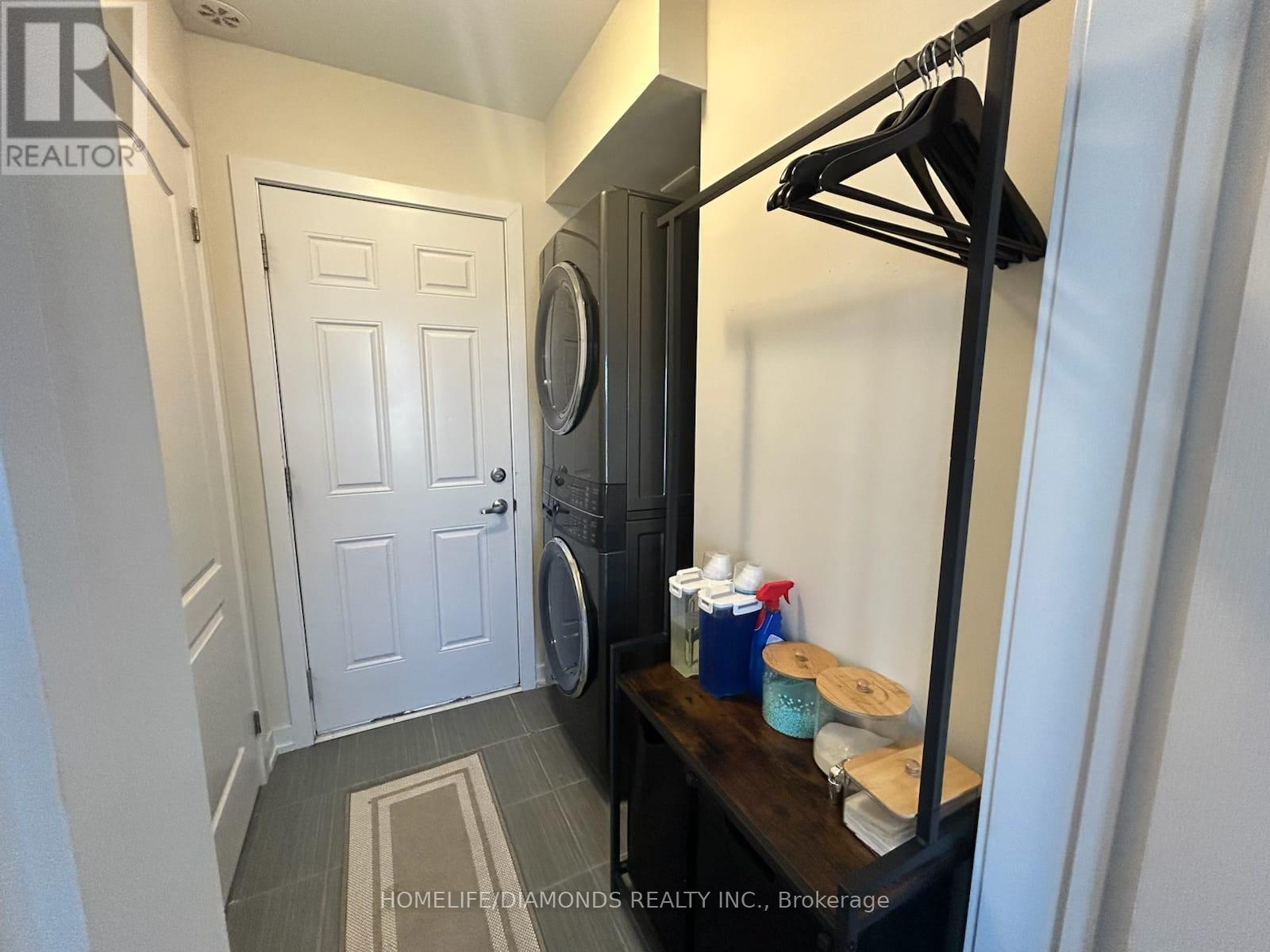 145 Melody Lane, Thorold, Ontario  L3B 0L2 - Photo 3 - X13044886