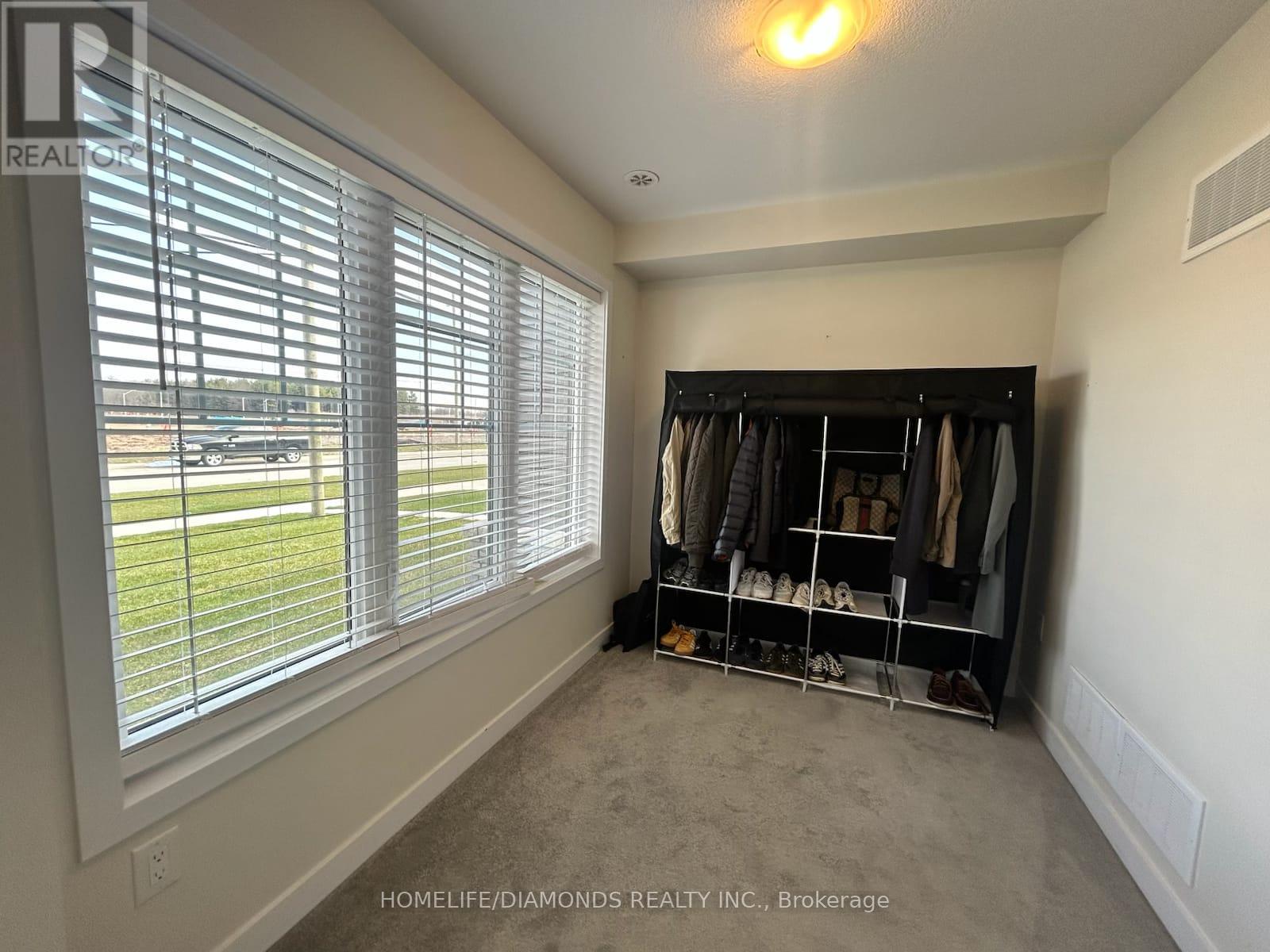 145 Melody Lane, Thorold, Ontario  L3B 0L2 - Photo 4 - X13044886