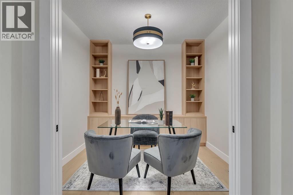 12 Spring Creek Point Sw, Calgary, Alberta  T3H 6E2 - Photo 7 - A2304938