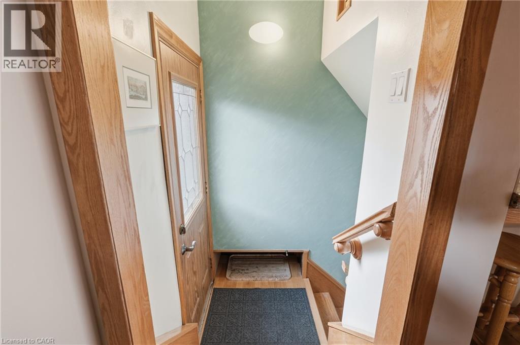4 Tilbury Court, Hamilton, Ontario  L8T 2M4 - Photo 27 - 40819534