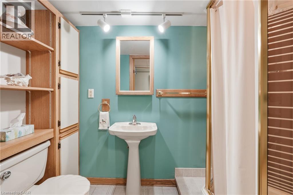 4 Tilbury Court, Hamilton, Ontario  L8T 2M4 - Photo 34 - 40819534