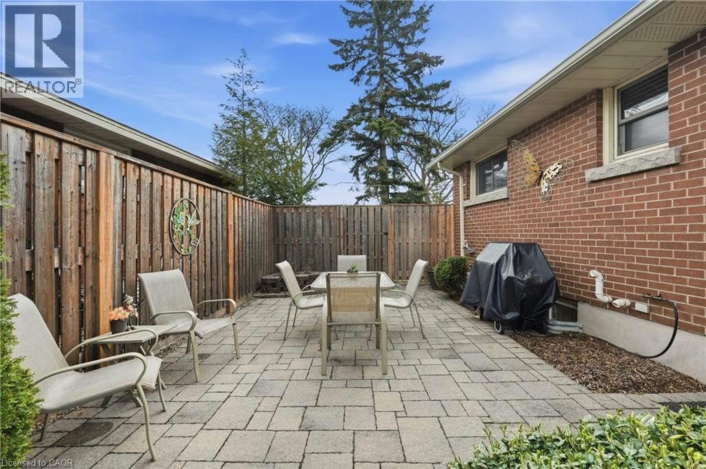 4 Tilbury Court, Hamilton, Ontario  L8T 2M4 - Photo 38 - 40819534
