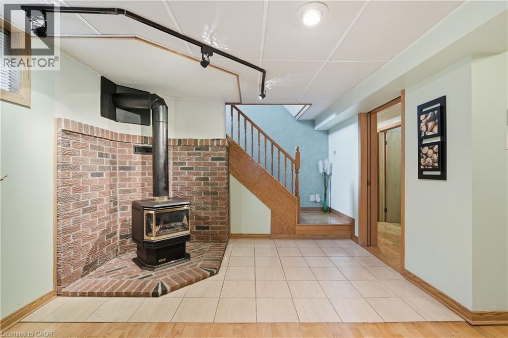 4 Tilbury Court, Hamilton, Ontario  L8T 2M4 - Photo 29 - 40819534