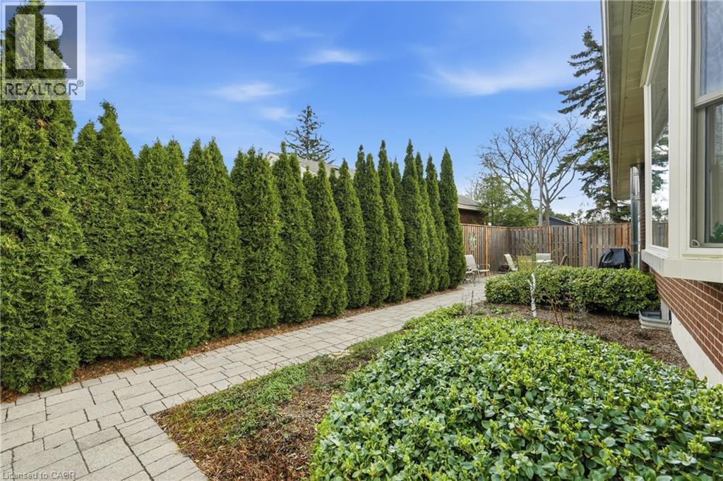 4 Tilbury Court, Hamilton, Ontario  L8T 2M4 - Photo 35 - 40819534
