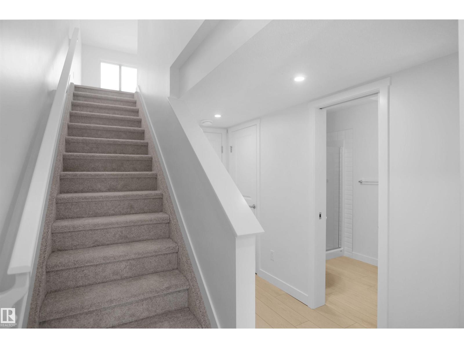 635 176 Av Ne, Edmonton, Alberta  T5Y 4G1 - Photo 3 - E4484450