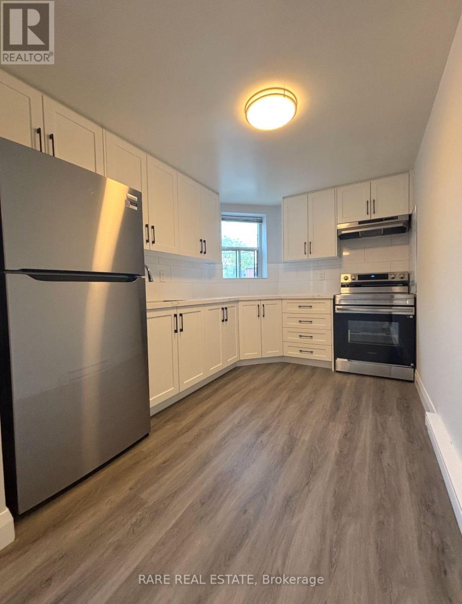 4 - 99 BELLEVUE AVENUE, Toronto, Ontario