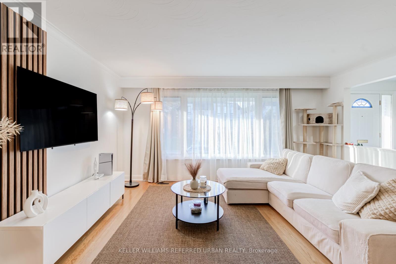 151 Newton Drive, Toronto, Ontario  M2M 2N4 - Photo 10 - C13052060