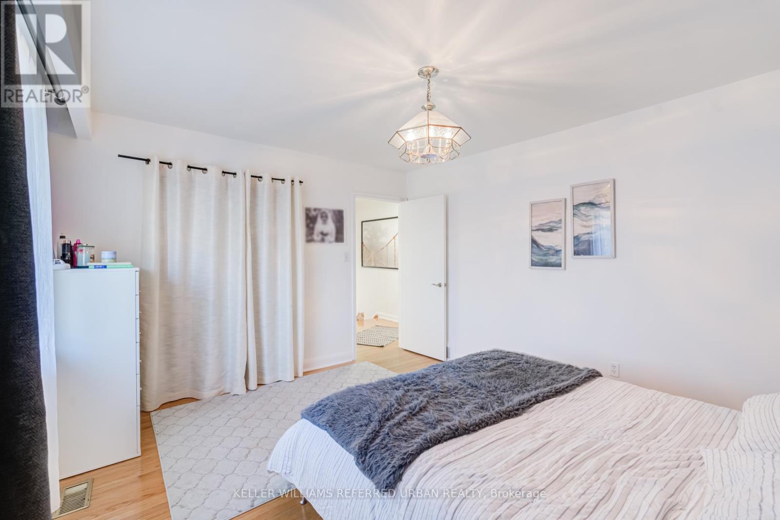 151 Newton Drive, Toronto, Ontario  M2M 2N4 - Photo 23 - C13052060