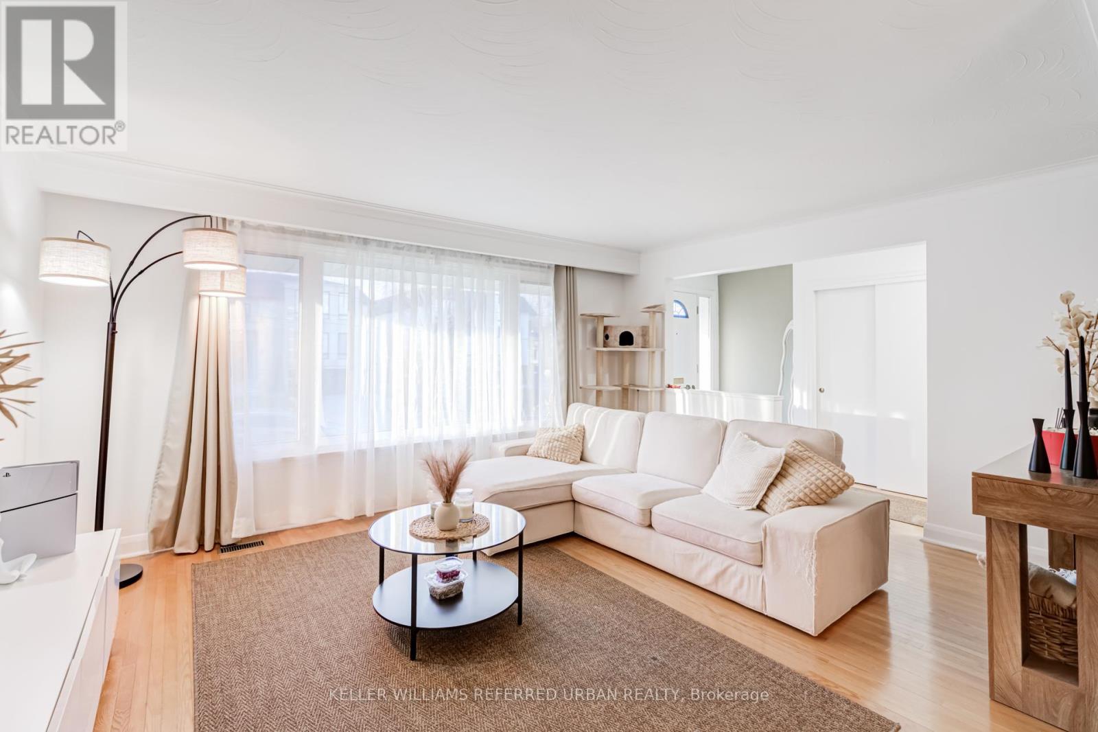 151 Newton Drive, Toronto, Ontario  M2M 2N4 - Photo 9 - C13052060