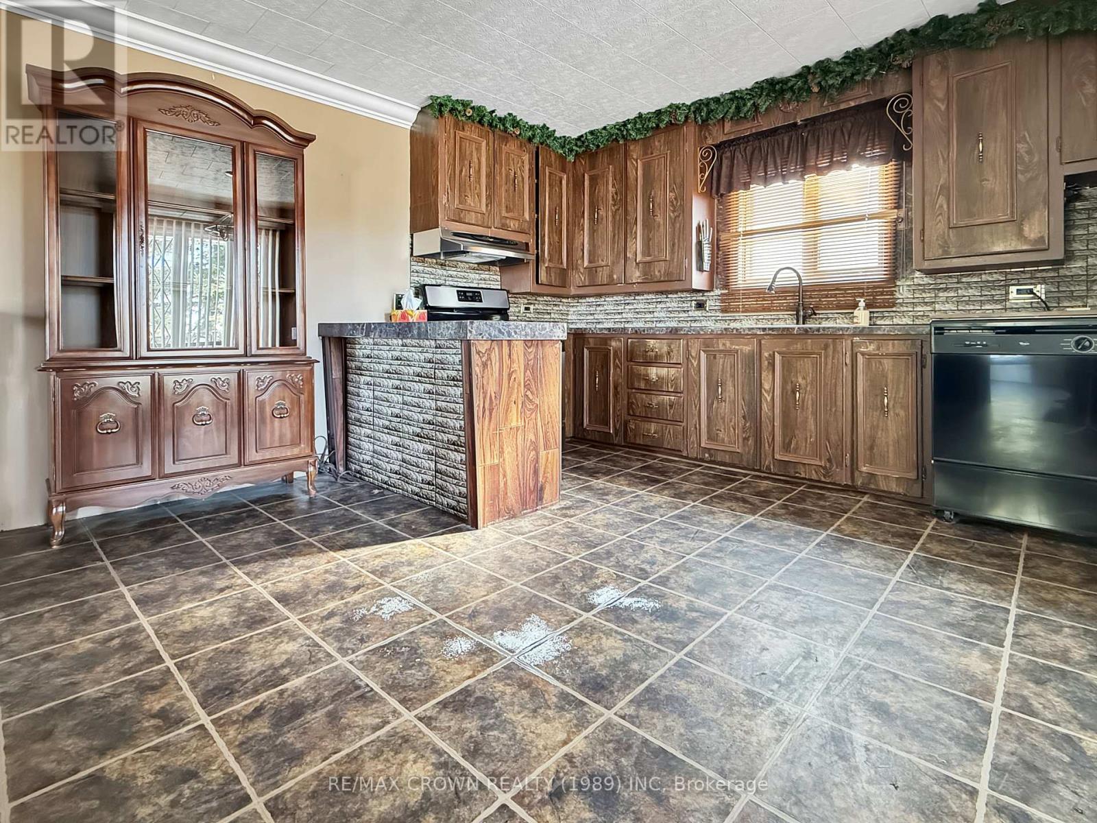 24 Fontaine Drive, Hearst, Ontario  P0L 1N0 - Photo 16 - T13052034