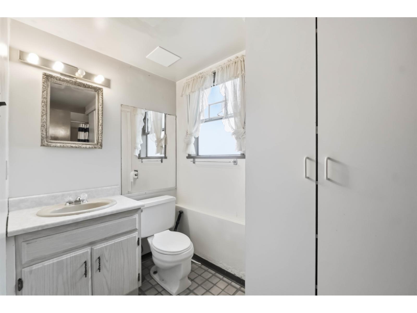 5860 172 Street, Surrey, British Columbia  V3S 3Z6 - Photo 26 - R3116604