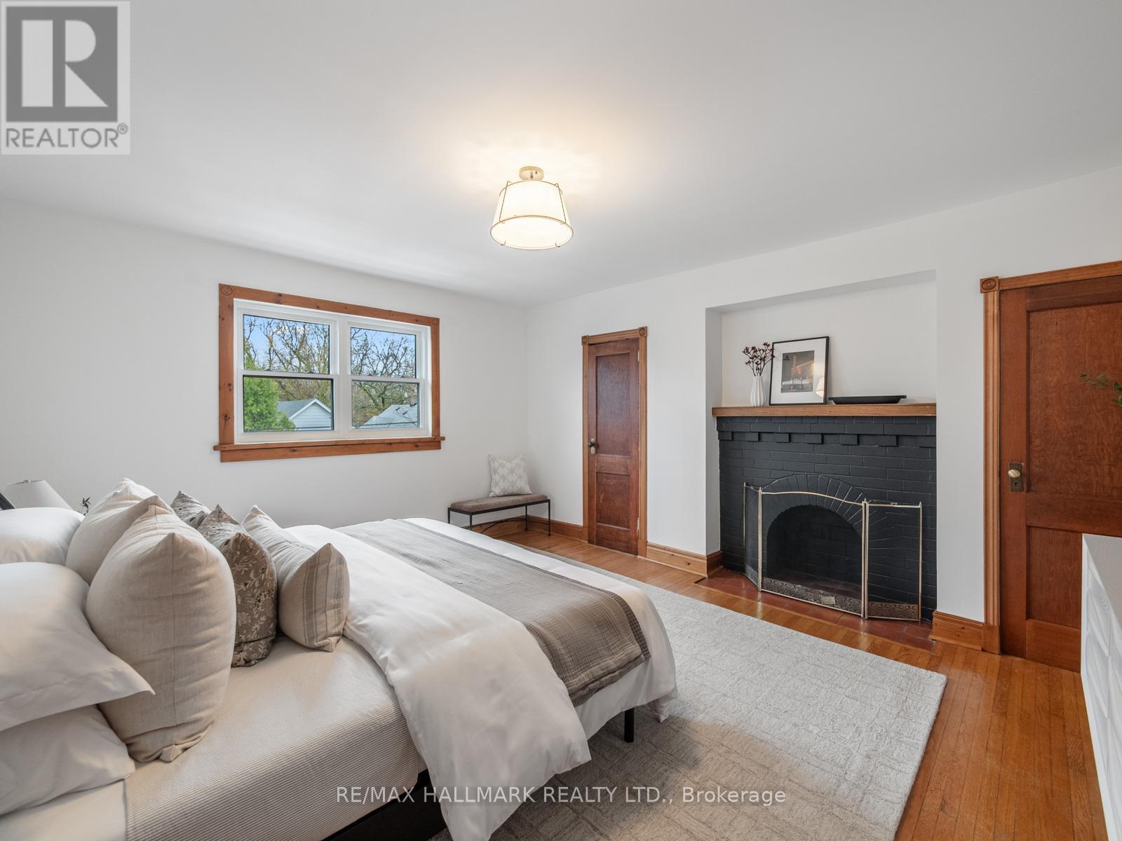 88 Eastwood Road, Toronto, Ontario  M4L 2C8 - Photo 19 - E13052026