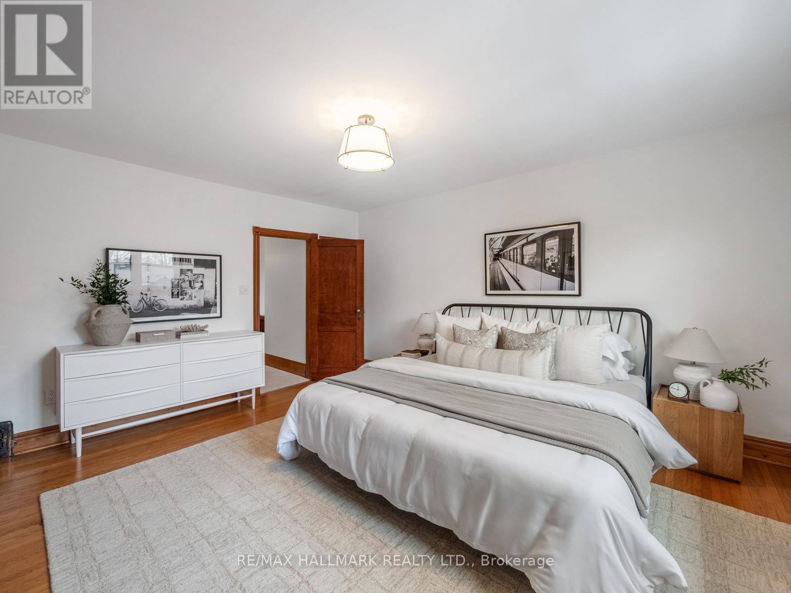 88 Eastwood Road, Toronto, Ontario  M4L 2C8 - Photo 22 - E13052026